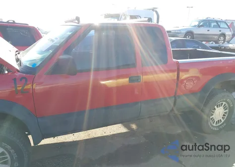 1999 GMC Sonoma Sls z USA, uszkodzony, nr VIN 1GTCT19X3X8531084